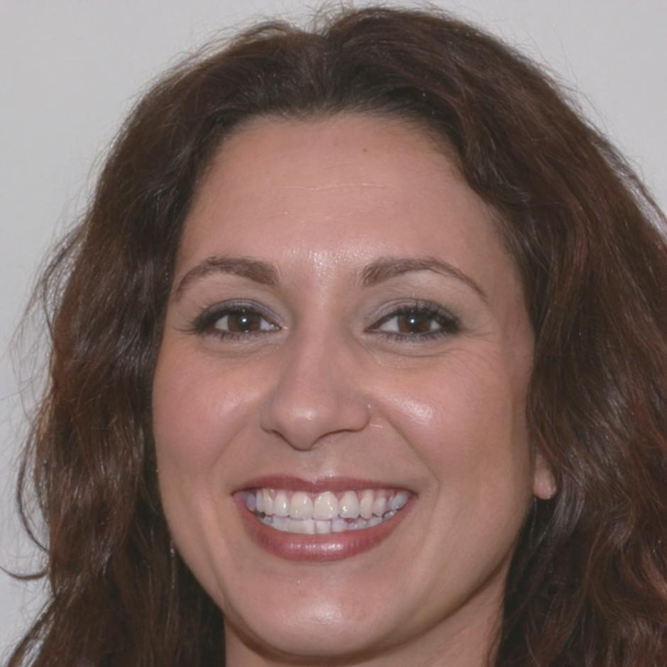 María González, directora financiera exitosa